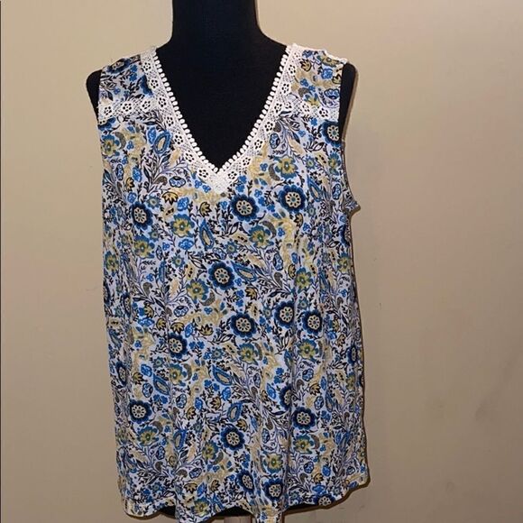 NWT Style&co top yellow blue flower sleeveless - Picture 1 of 5